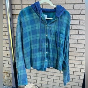 American Eagle Distressed Cropped Hooded Flannel - Size XXL - Green & Blue Plaid